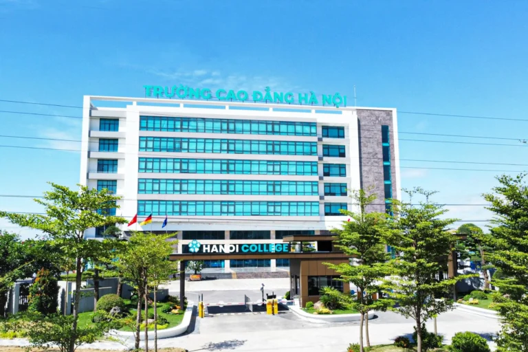 Trường Cao Đẳng Hà Nội (HNC) hoàn thiện điều chỉnh dự án cùng Winlegal