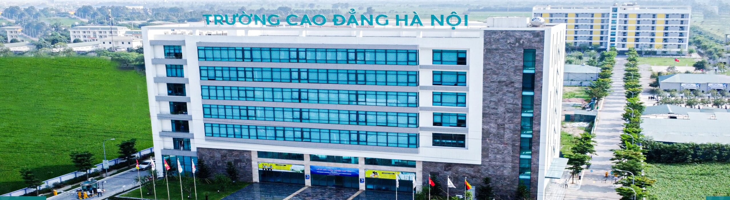 Trường Cao Đẳng Hà Nội (HNC) hoàn thiện điều chỉnh dự án cùng Winlegal